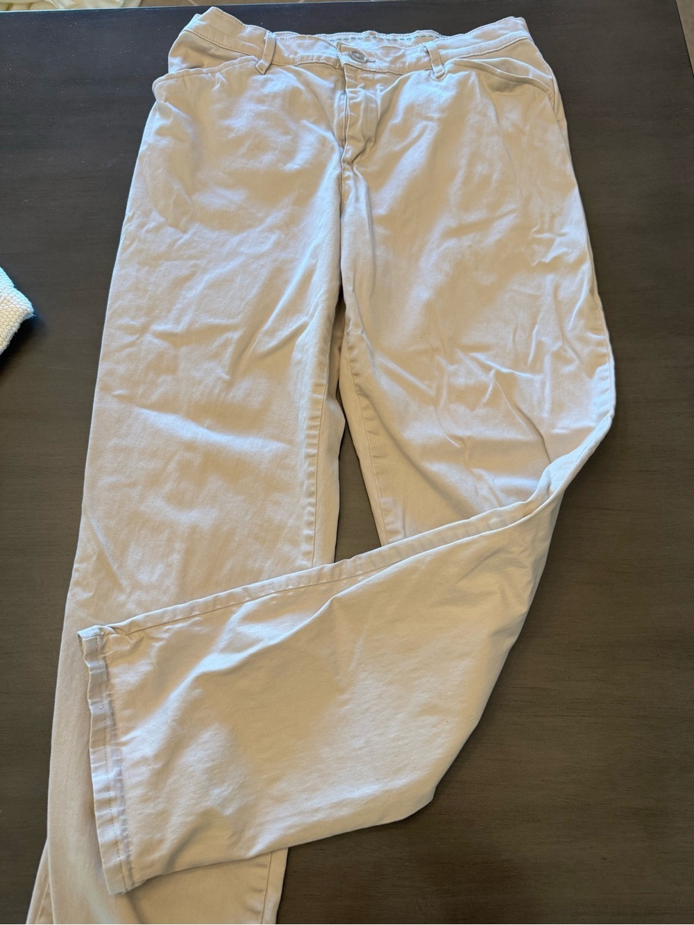 Lee Women's Straight-Leg Pants in Light Tan